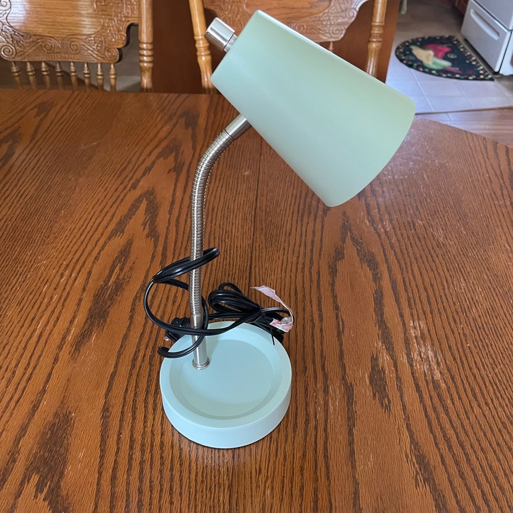 Desk lamp-mint green